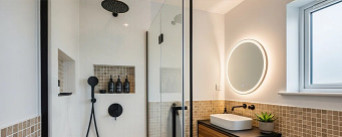 Diferencias entre accesorios de acero inoxidable, cromo y plástico