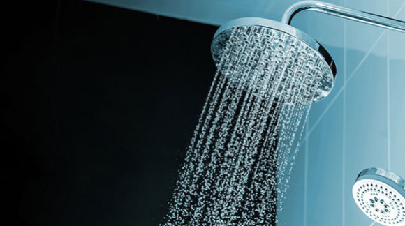 ¿Cómo saber cuántos litros de agua consume mi regadera?