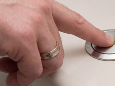 ¿Botón o palanca? Lo que debes saber de los modelos de inodoros Austral y Mazara